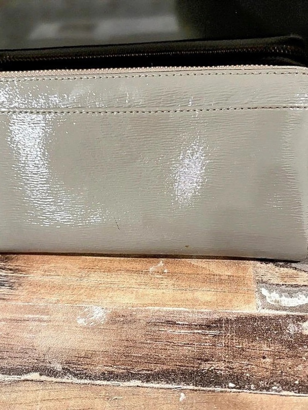 Kate Spade Gray Wallet - Picture 2 of 12